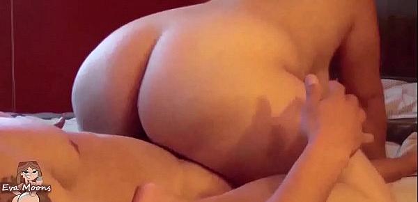  THICK ASS LIGHT SKIN WIFE GETS POUNDED BACKSHOTS AND RIDES FOR THE WET CREAMPIE  13